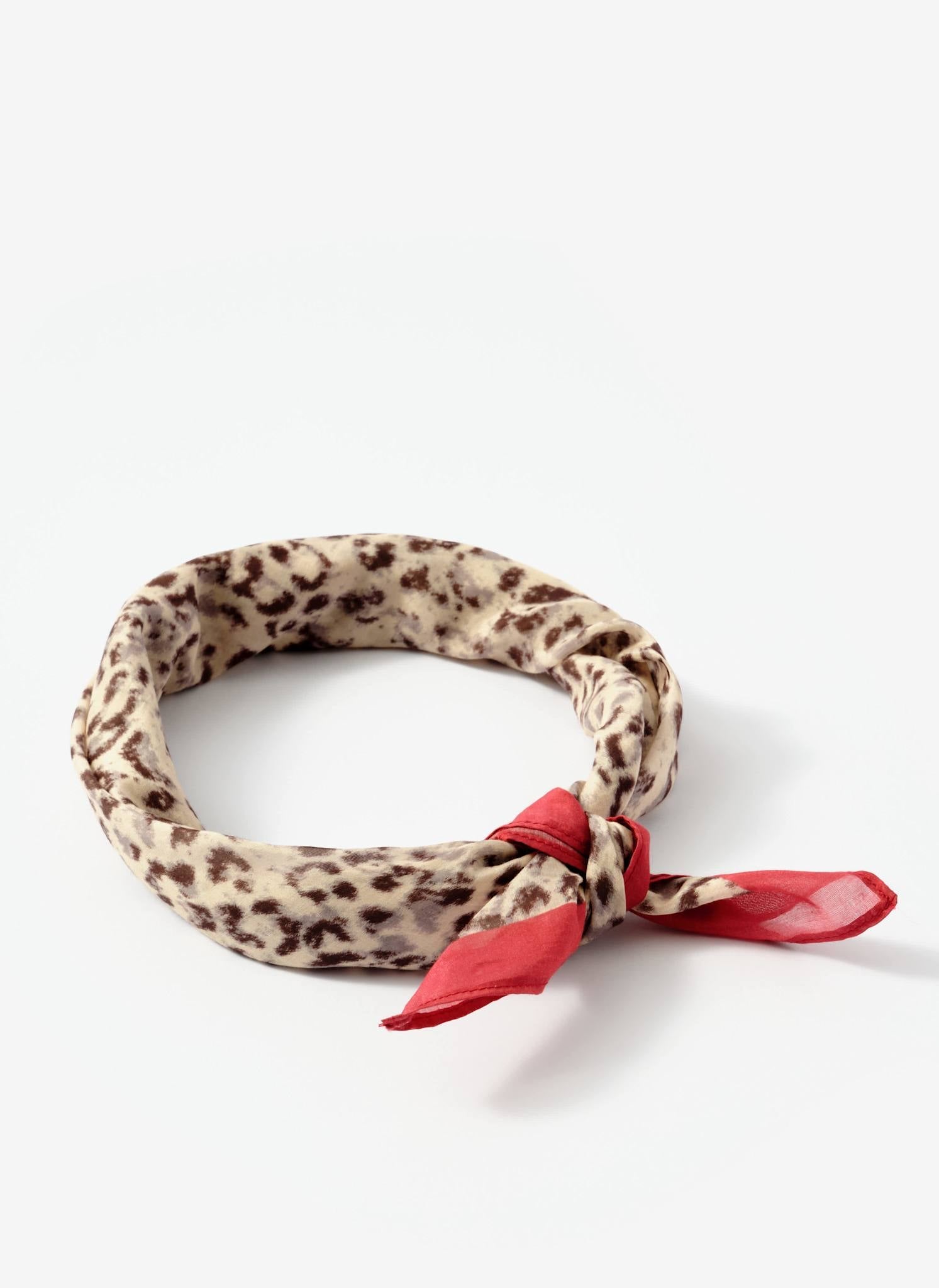 Allison Leopard Print Neck Scarf