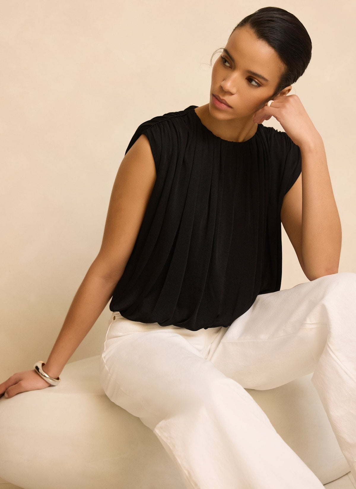 Black Pleated Bubble Hem Top