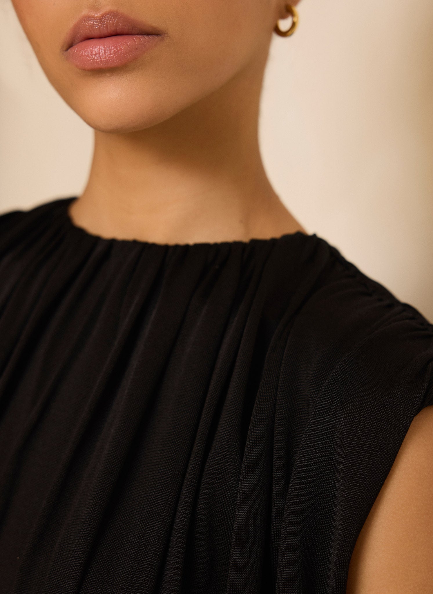 Black Pleated Bubble Hem Top