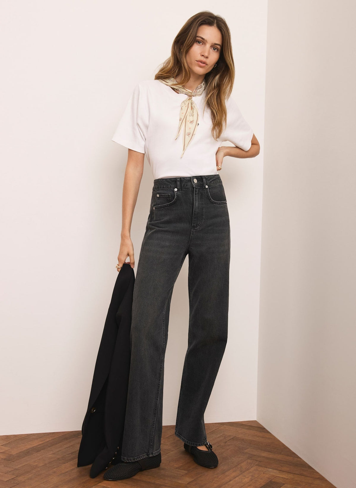 Black Wash Straight Jeans
