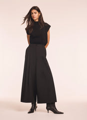 Black Pleat Detail Crop Wide Trousers