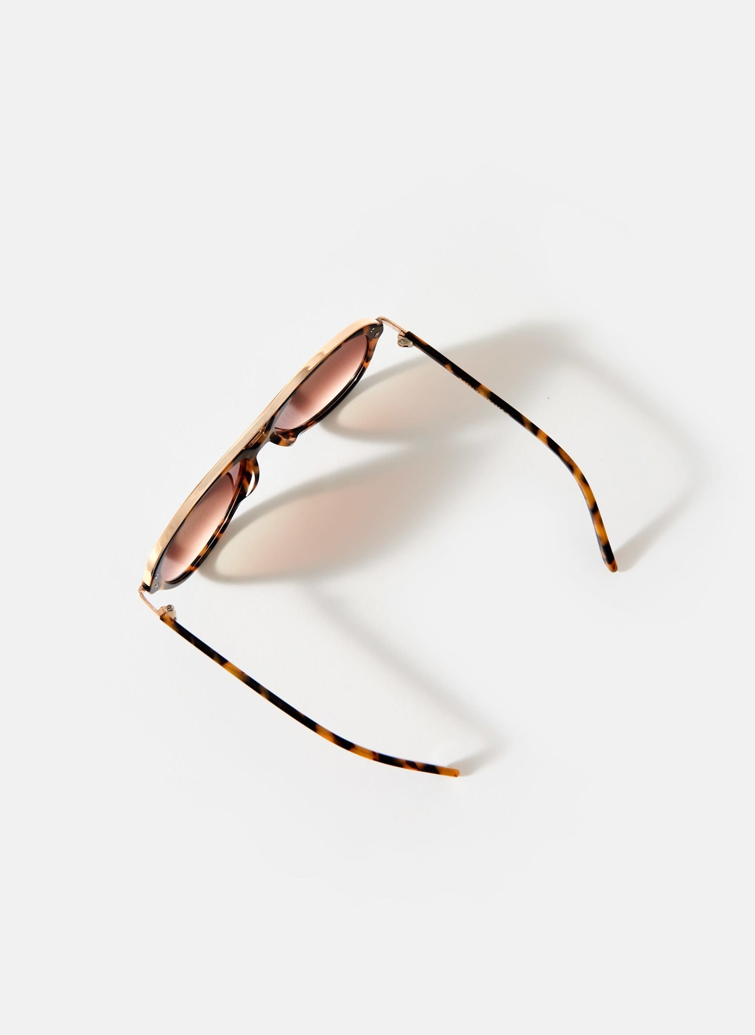 Brown Tortoiseshell Aviator Sunglasses