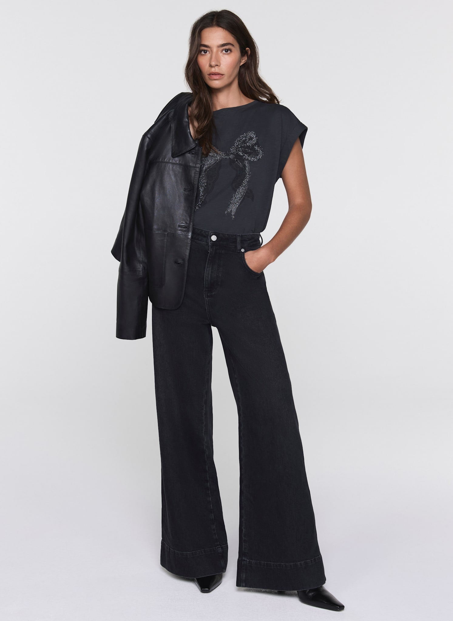 Black Cotton Bow Graphic T-Shirt