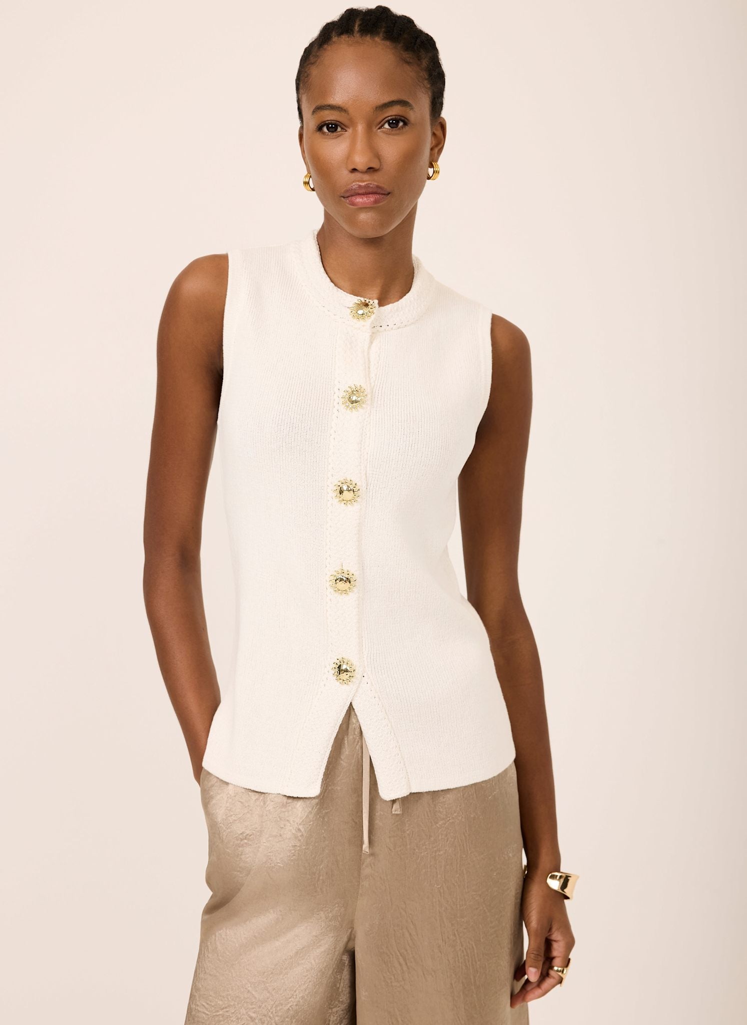 White Sunray Button Knit Sleeveless Top