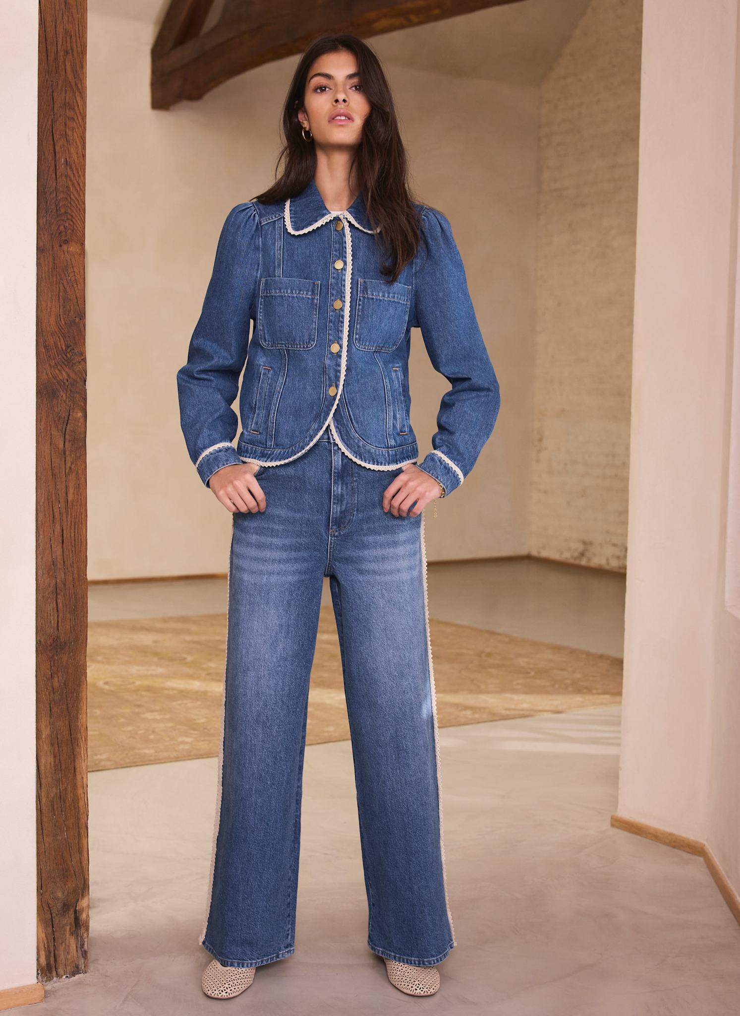 Mid Indigo Crochet Trim Straight Jeans