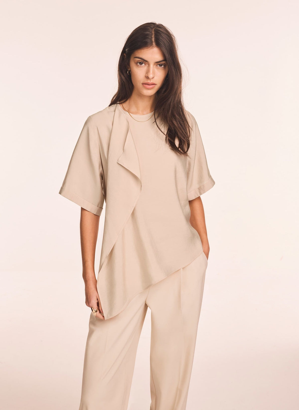 Neutral Asymmetric Detail Top