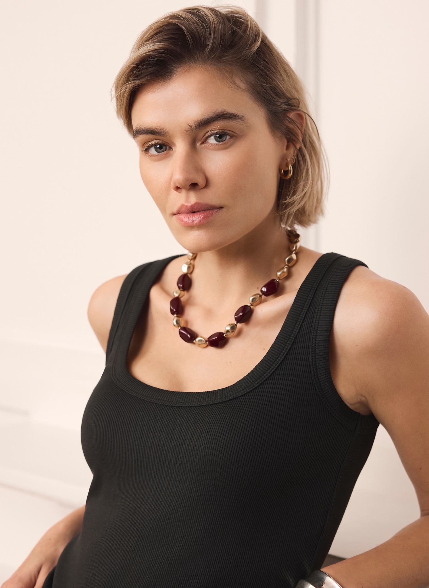 Gold Tone Resin Chunky Beaded Necklace