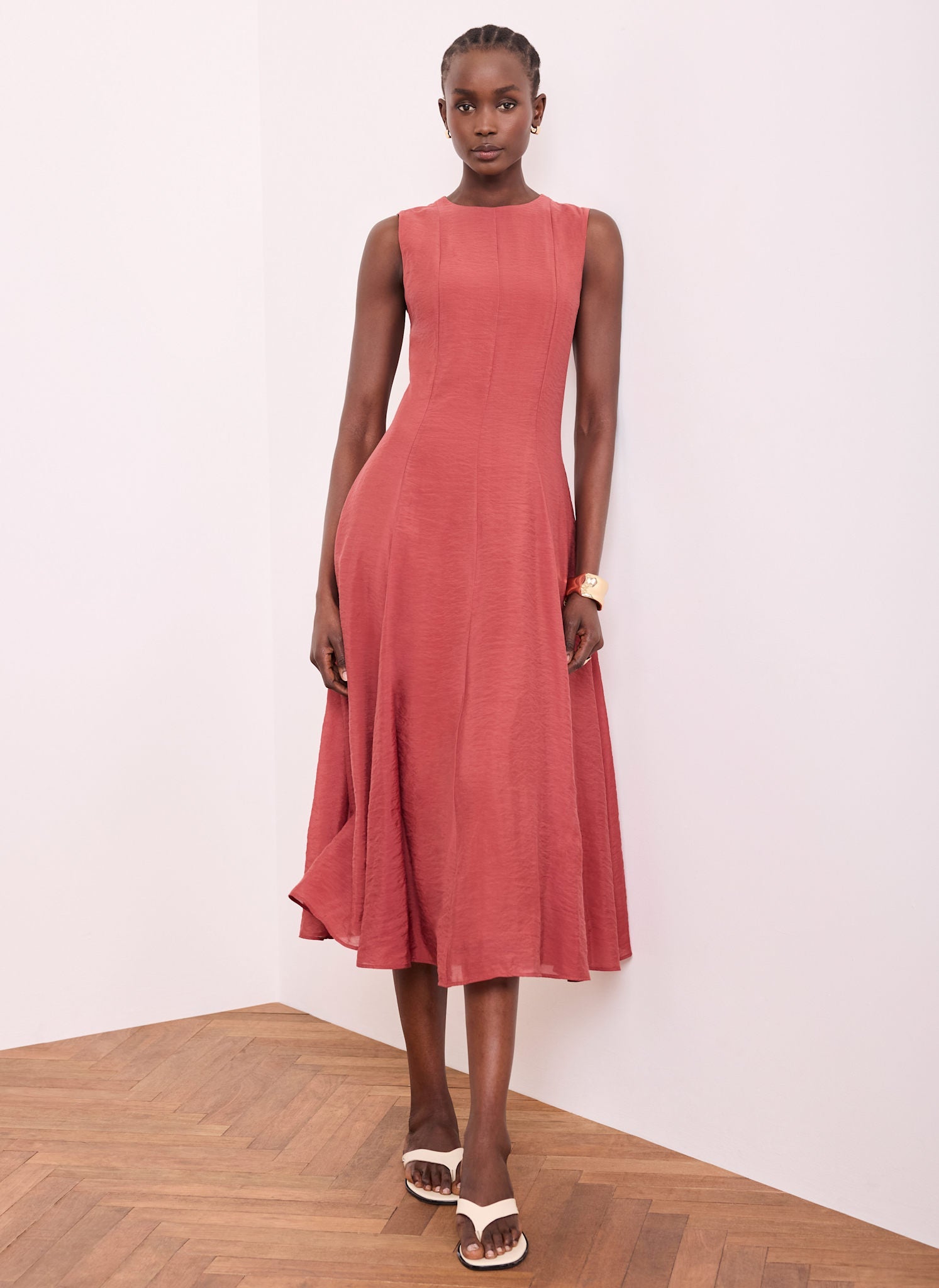 Red Sleeveless Midi Dress