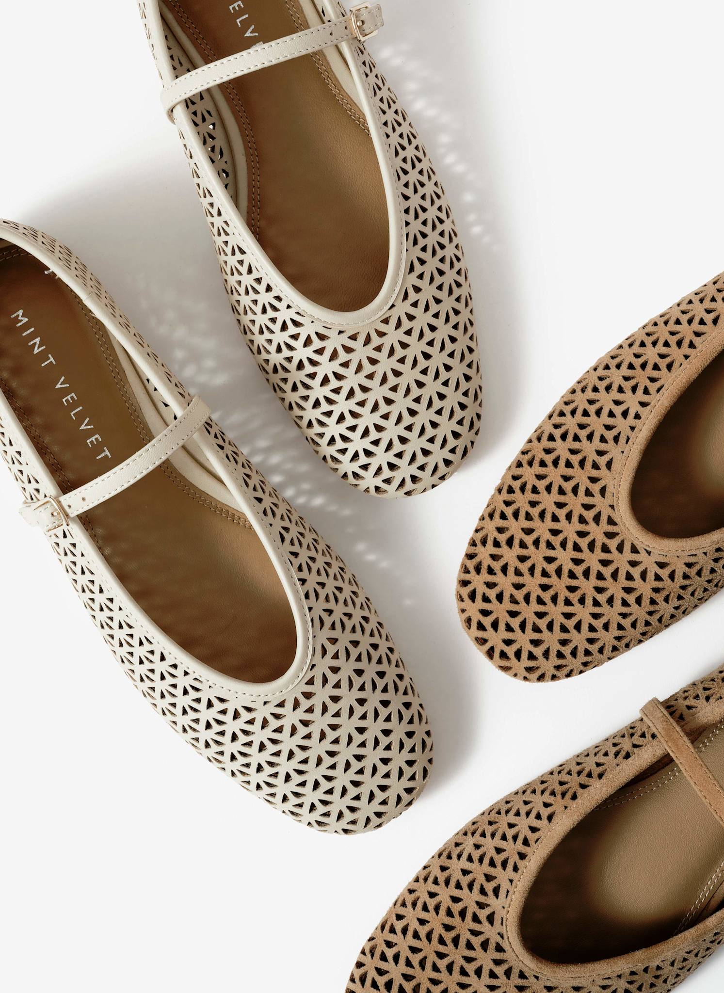 Tabi Cream Leather Ballet Flats