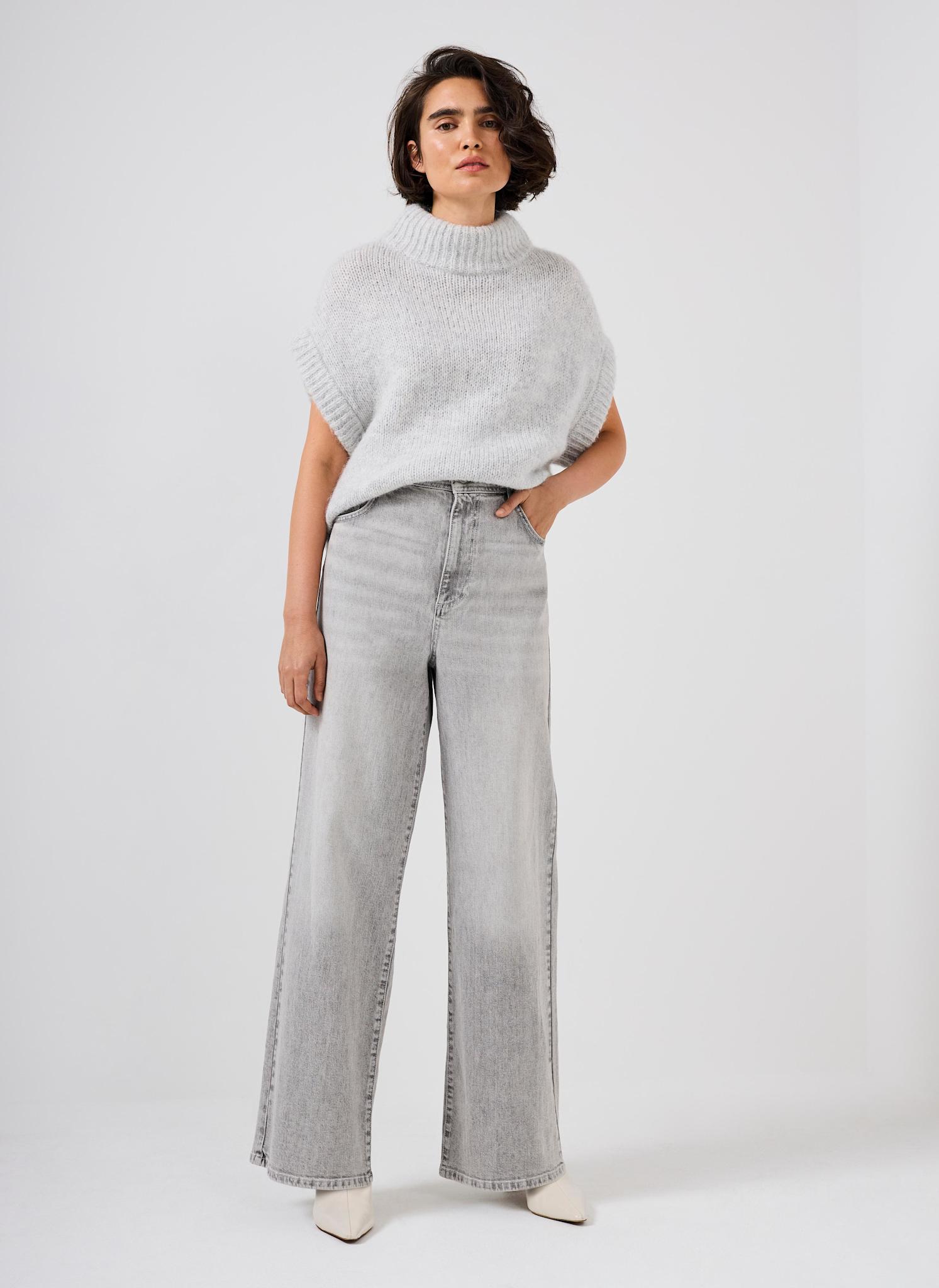 Washed Grey Wide Jeans