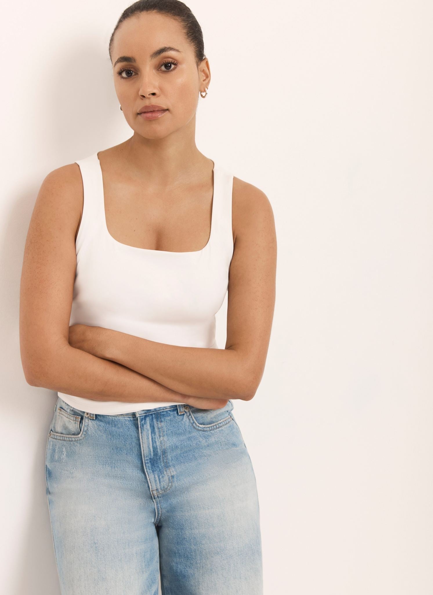 White Layering Scoop Neck Vest